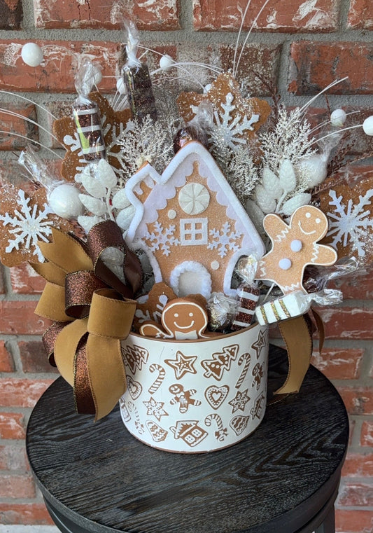 Handmade Gingerbread Christmas Planter Centerpiece | Farmhouse Holiday Table Decor